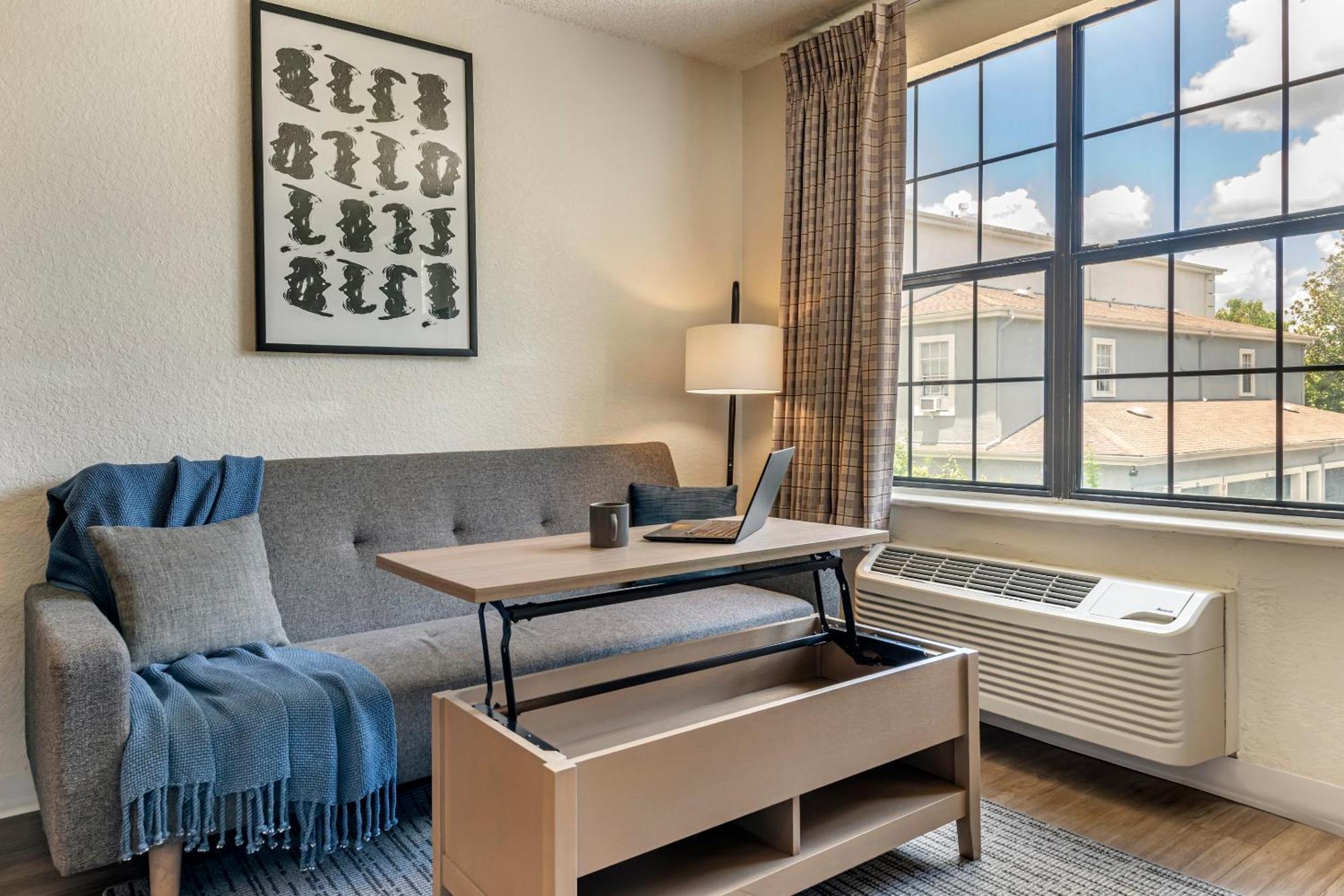 Intown Suites Extended Stay Greensboro Nc - Airport Екстериор снимка